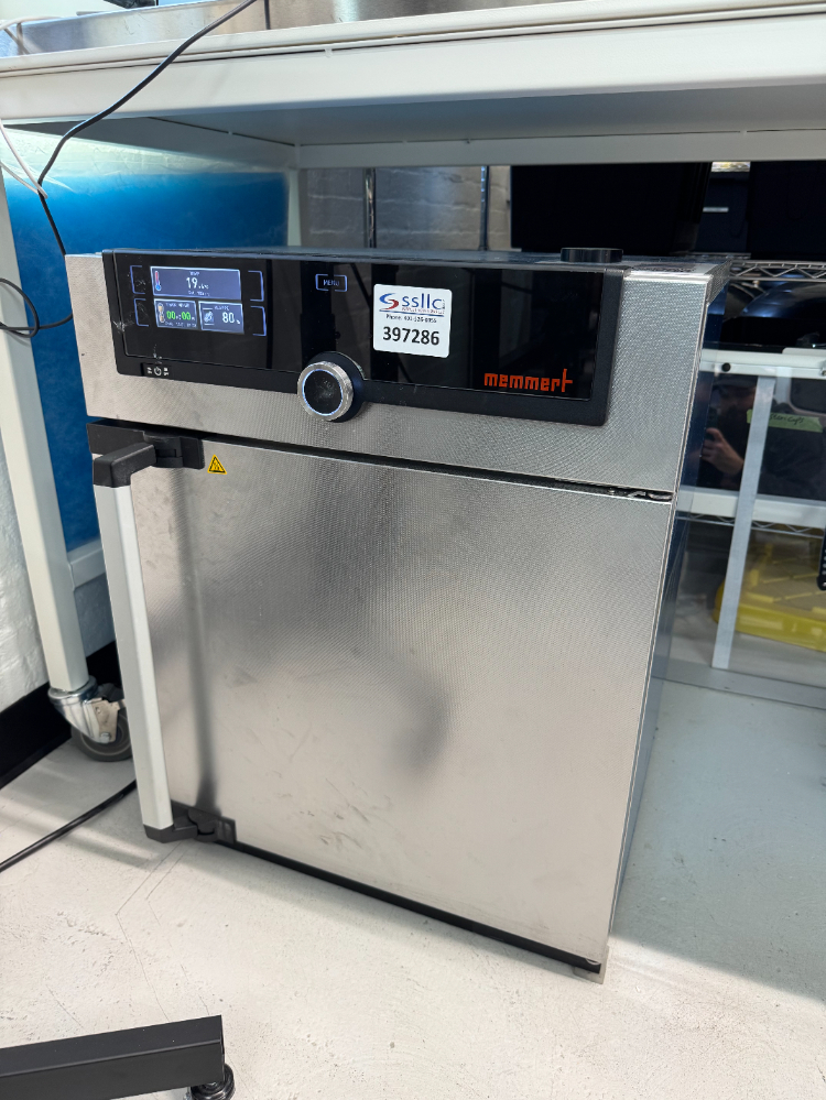 Image of Memmert UN30 Lab OVen